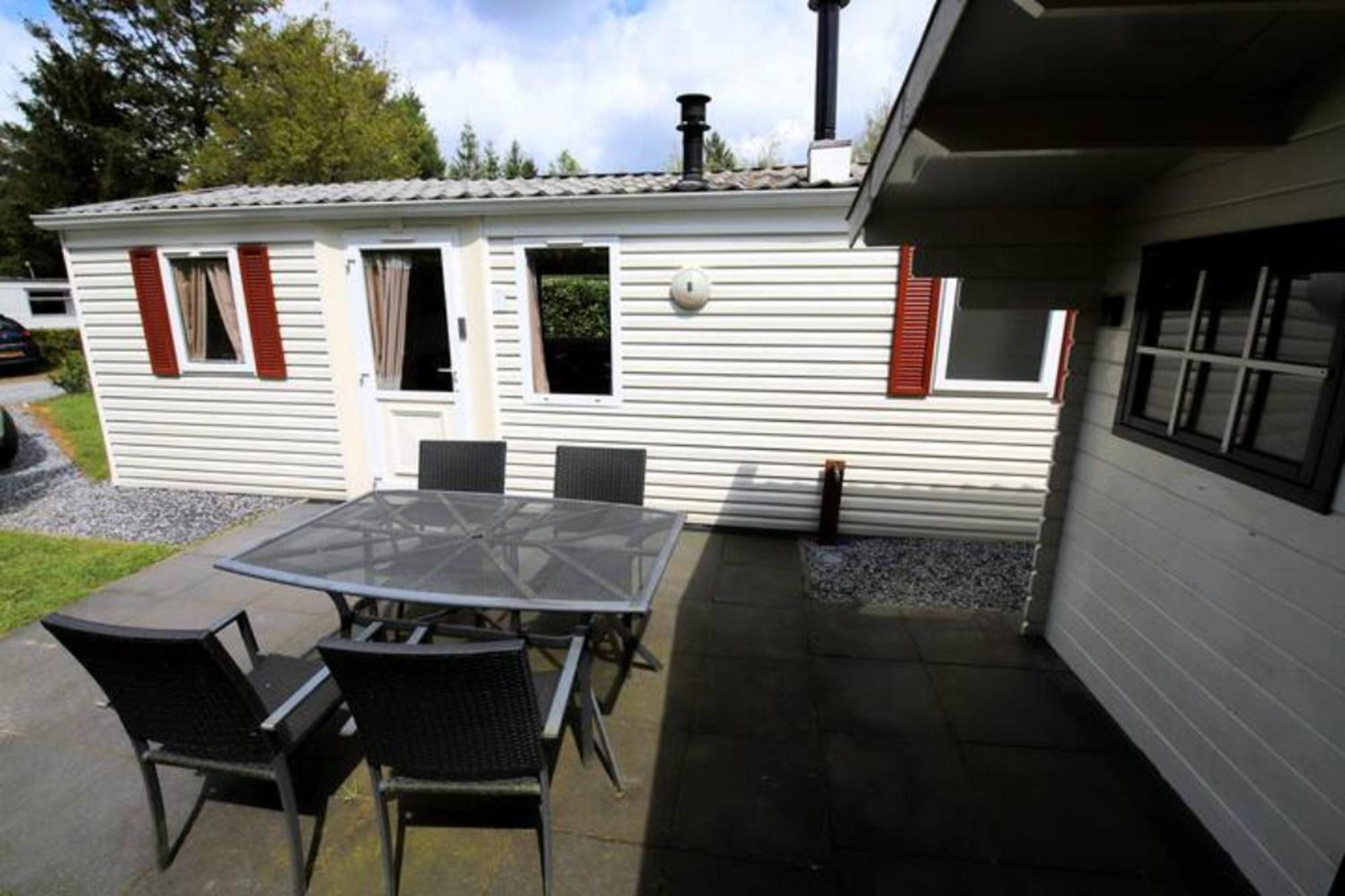 אפ Charmante Woning Op Rustig Park Met Fietsen מראה חיצוני תמונה